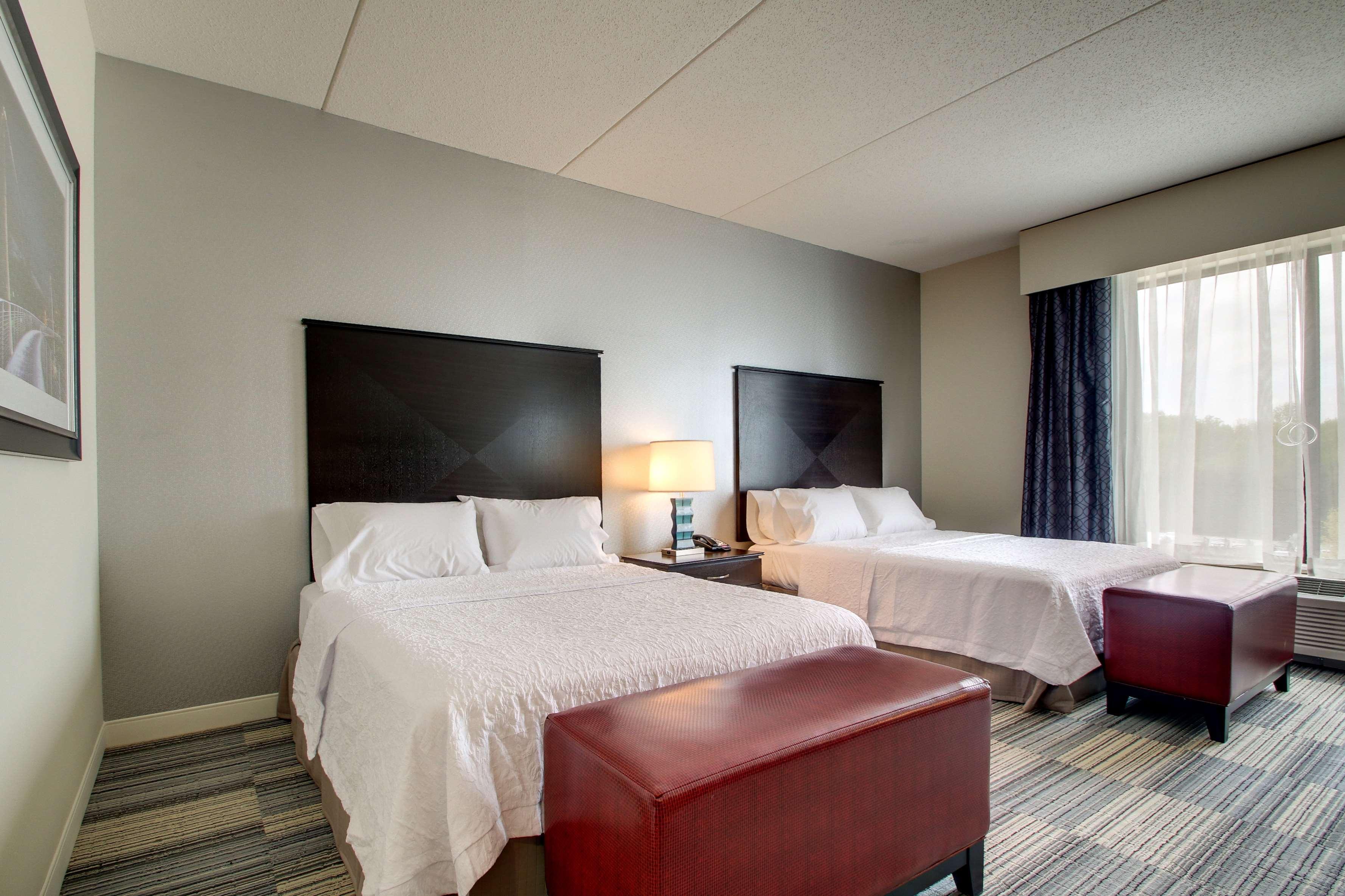 Hampton & Airport 3* Greenville