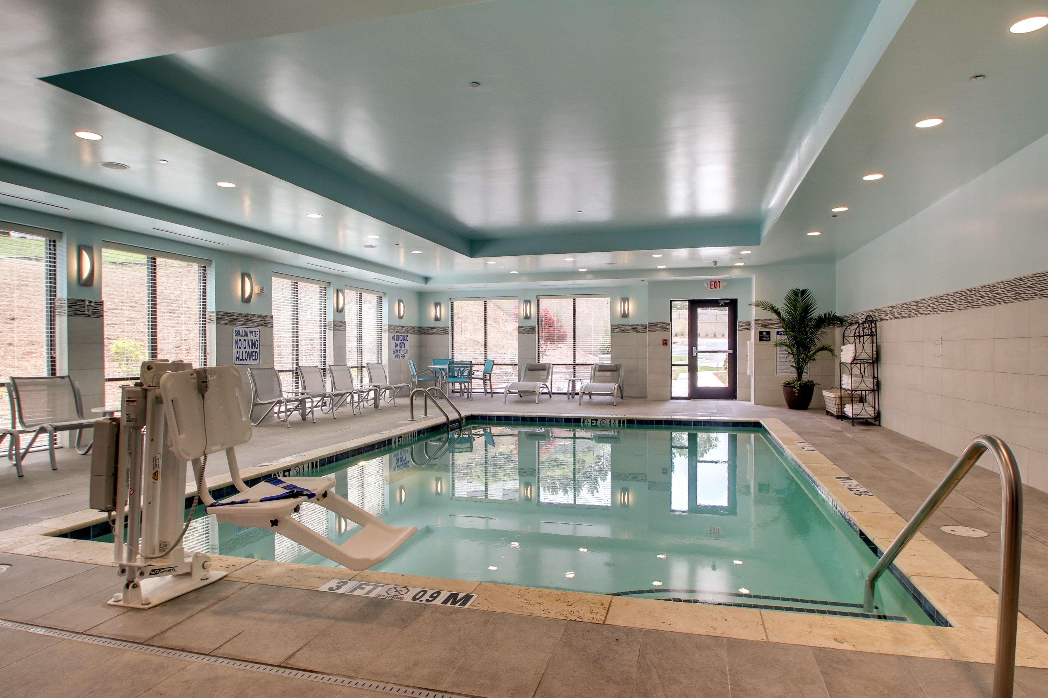 Hotel Hampton & Airport