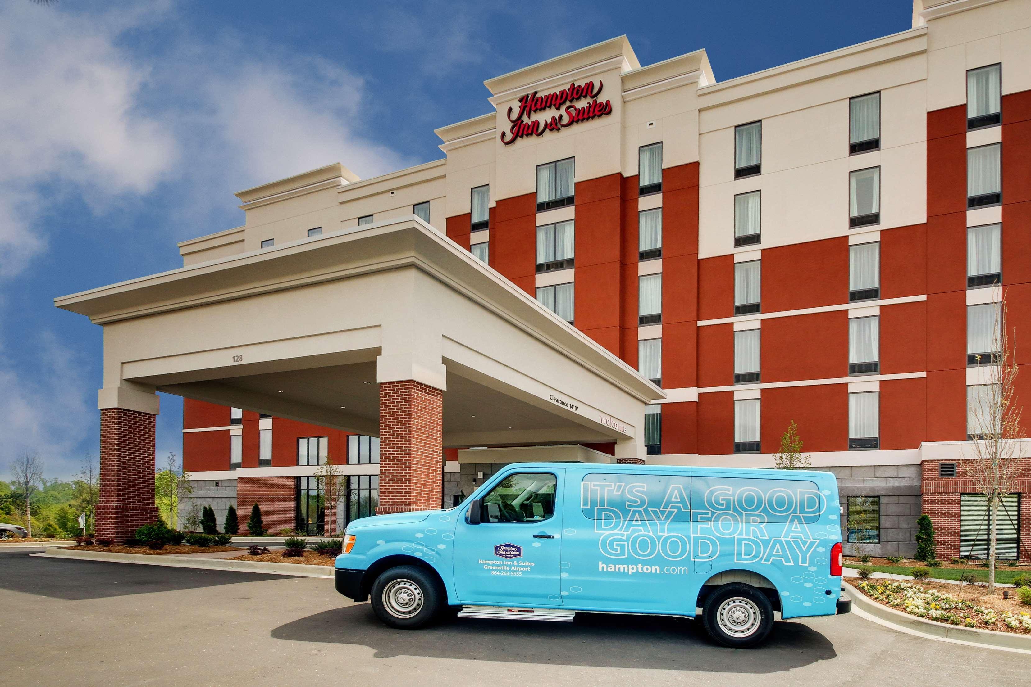 Hotel Hampton & Airport
