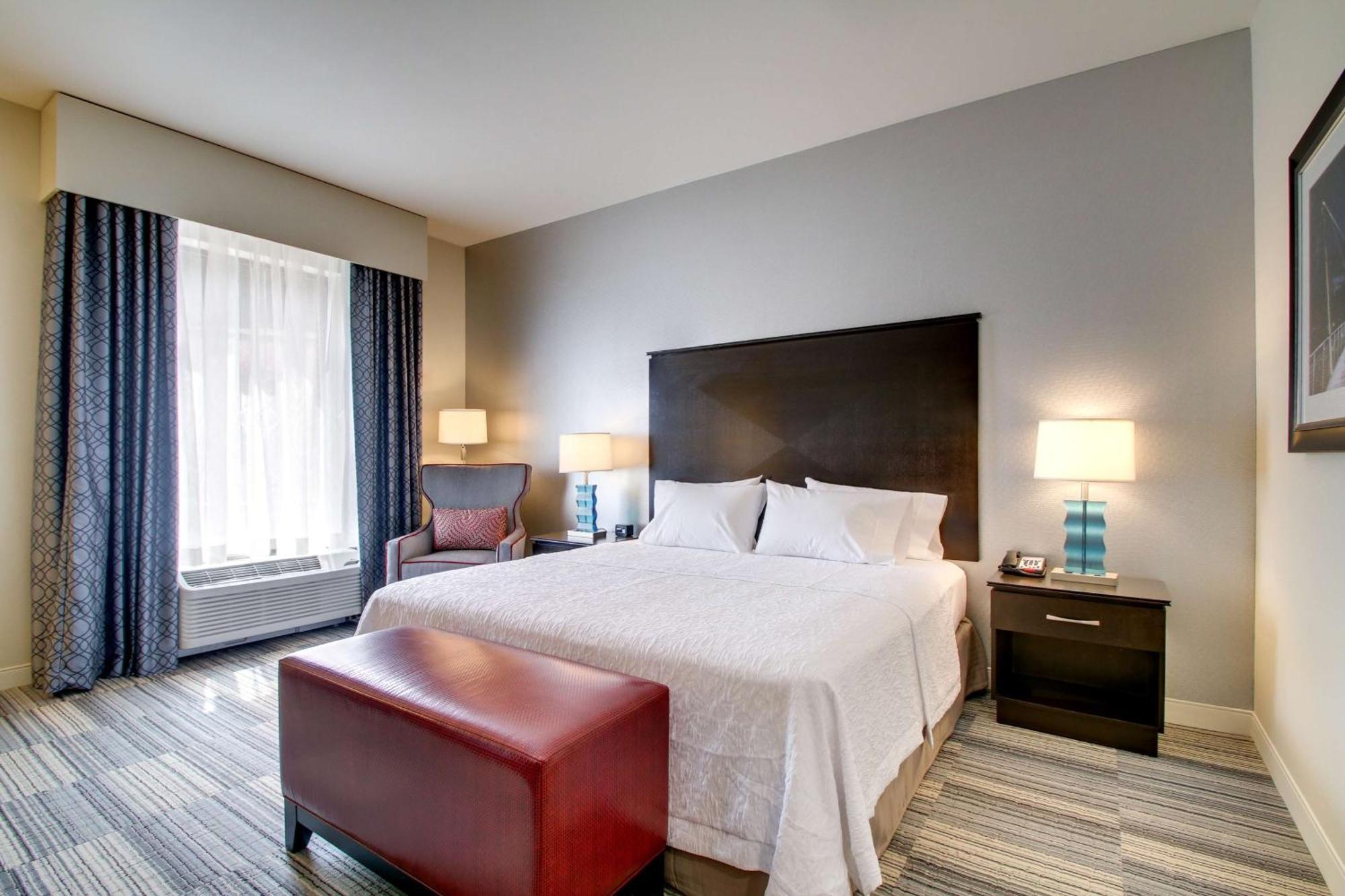 Hotel Hampton & Airport Greenville